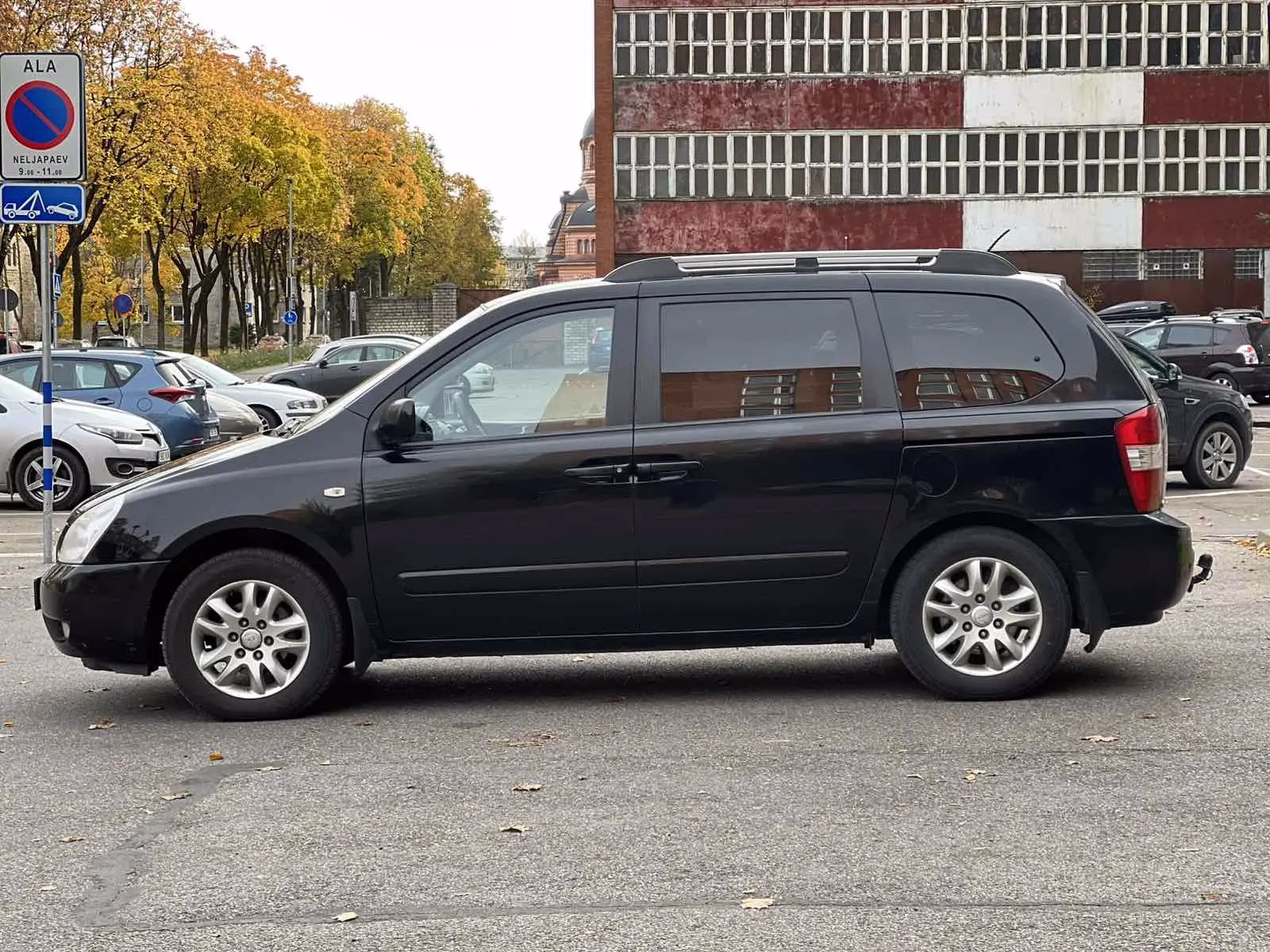 Kia Carnival