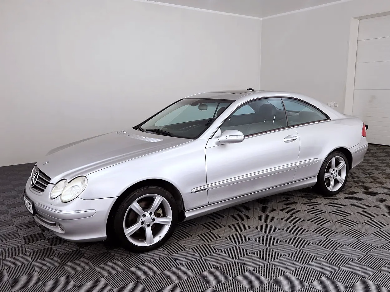 Mercedes-Benz CLK 320