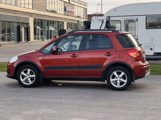 Suzuki SX4