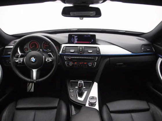 BMW 335