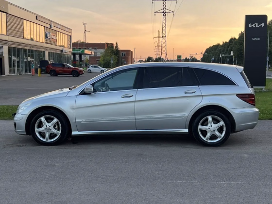 Mercedes-Benz R 320