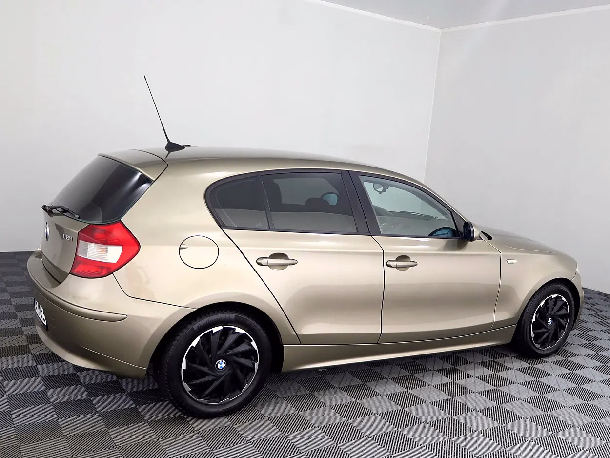 BMW 118