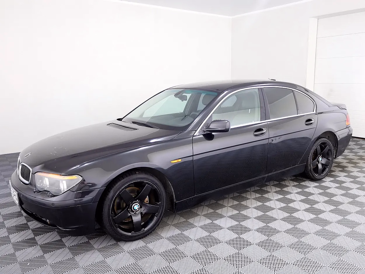 BMW 730