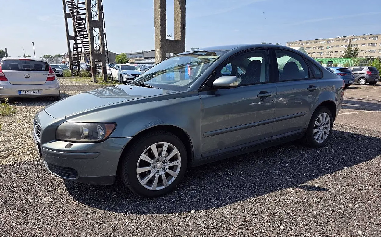 Volvo S40