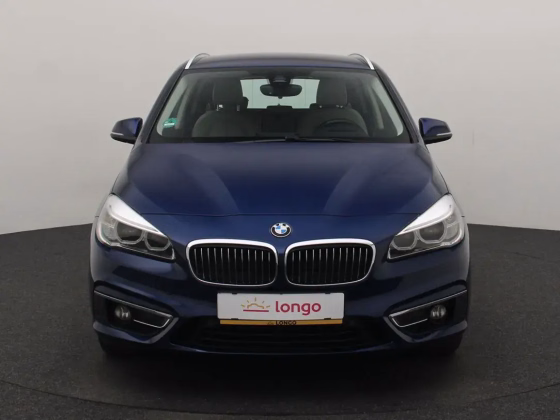 BMW 220