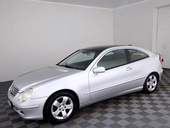 Mercedes-Benz C 180