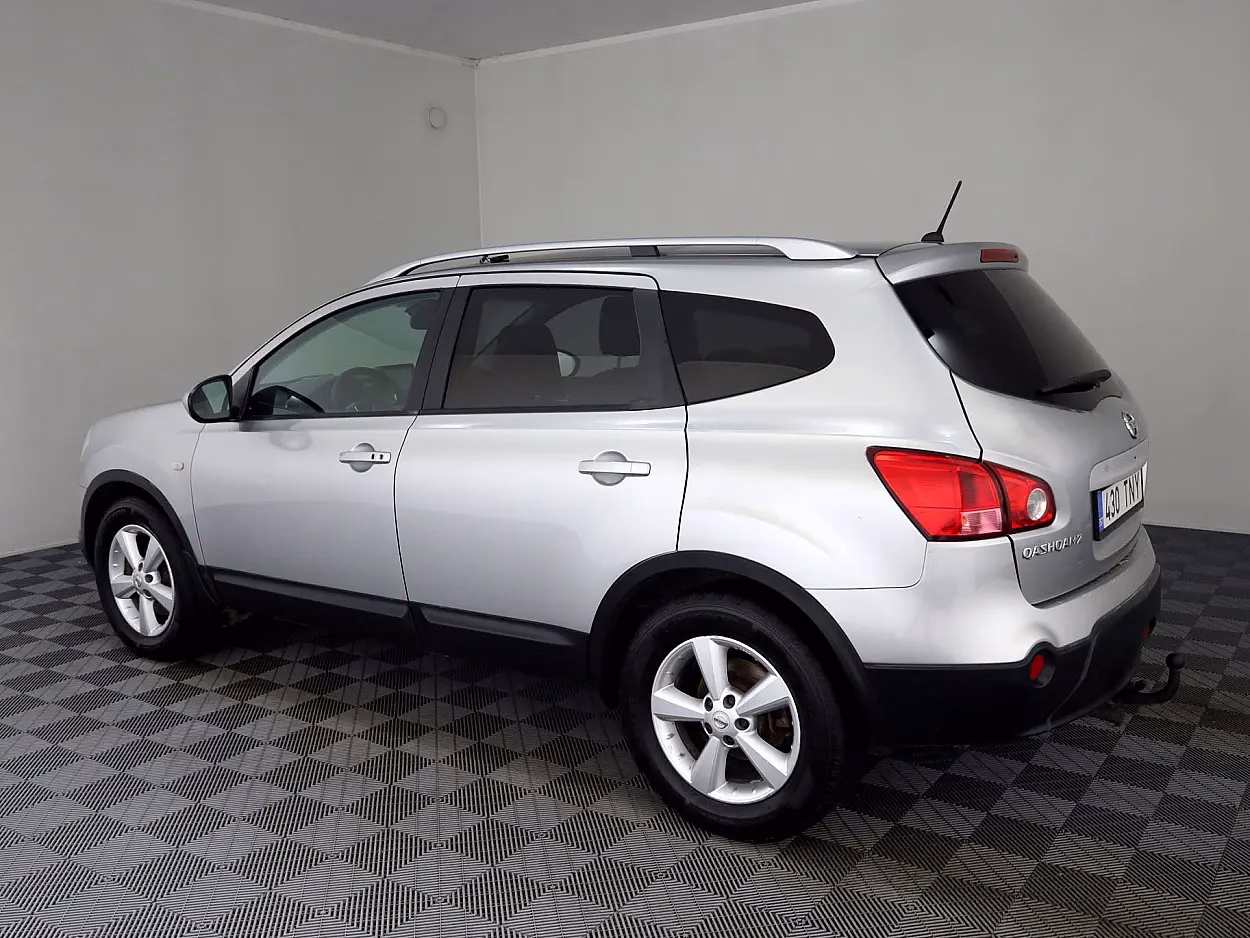 Nissan Qashqai+2