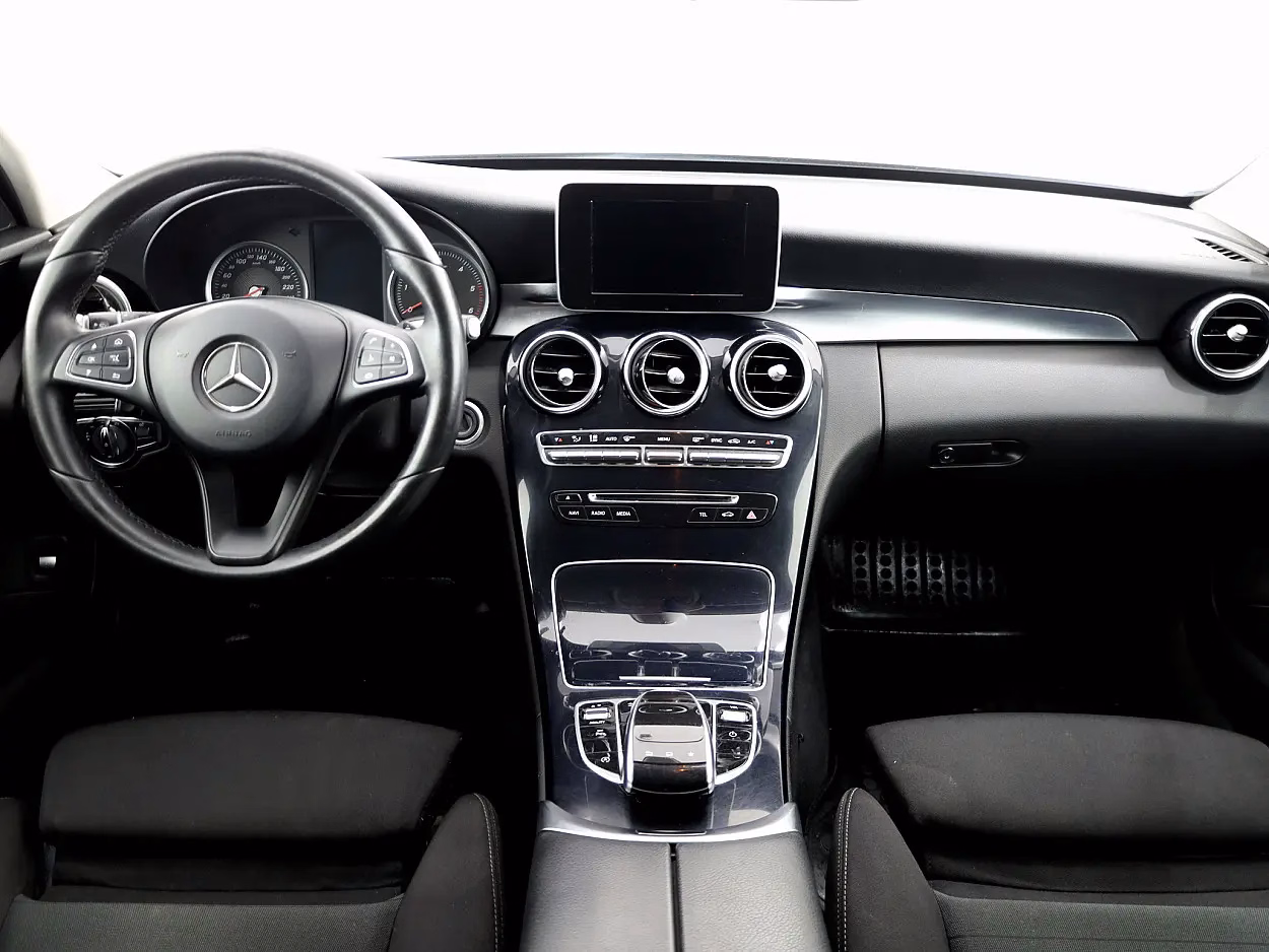 Mercedes-Benz C 200
