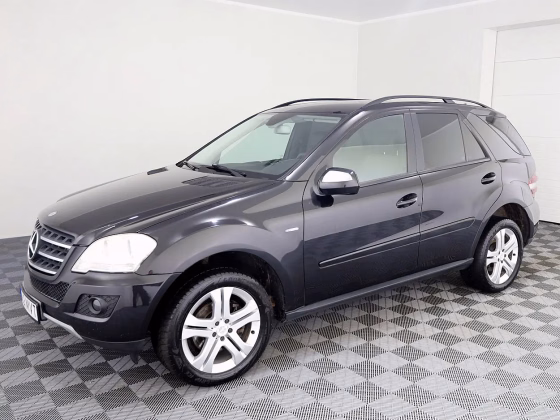 Mercedes-Benz ML 300