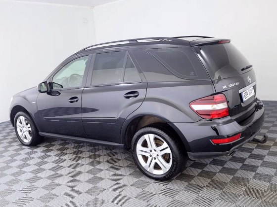 Mercedes-Benz ML 300