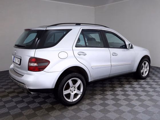 Mercedes-Benz ML 320