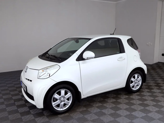 Toyota IQ