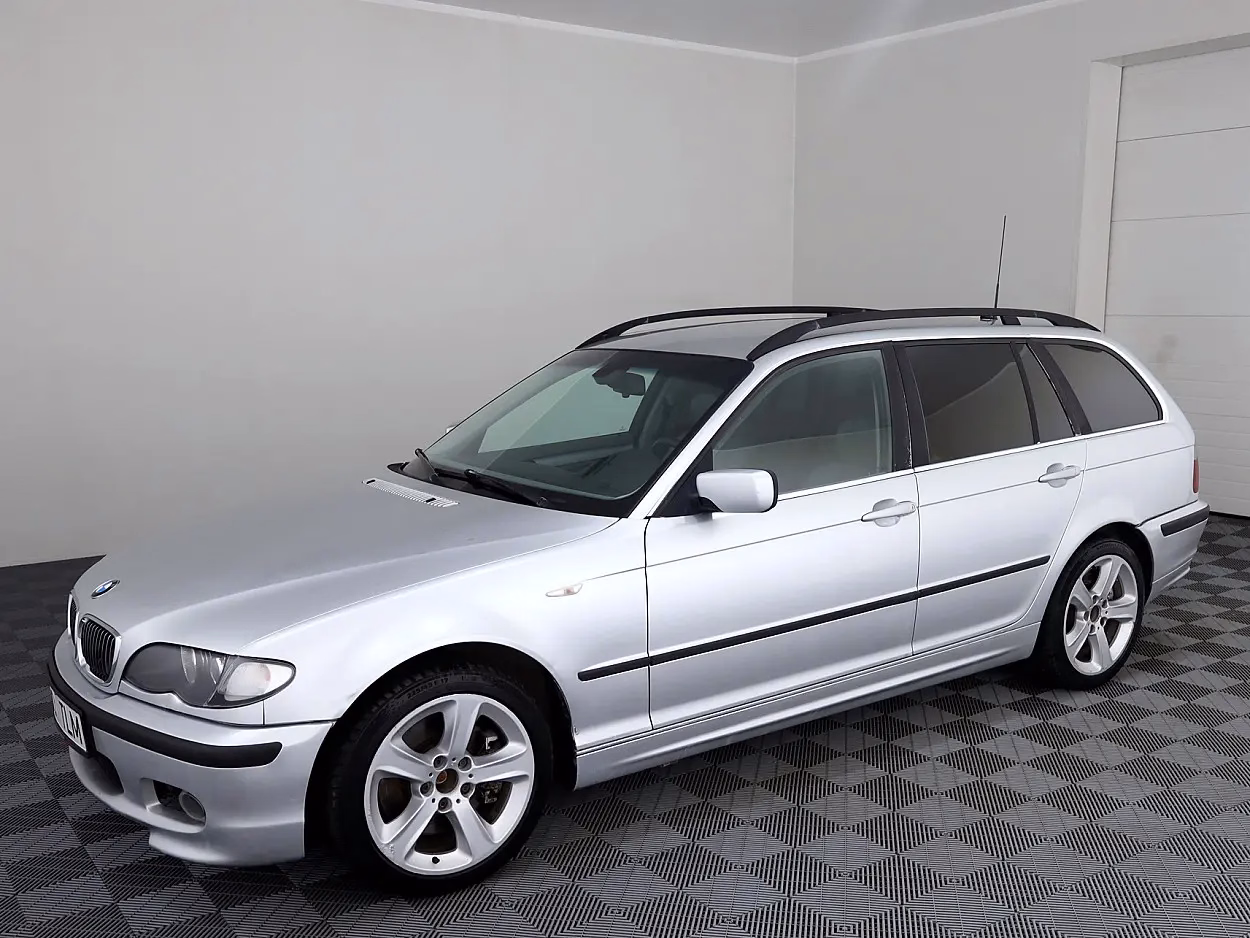 BMW 330