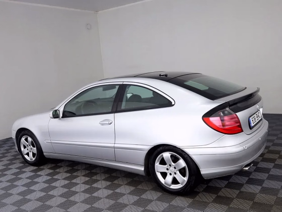 Mercedes-Benz C 180