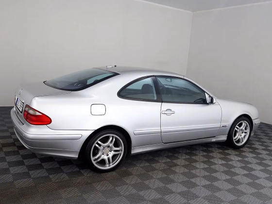 Mercedes-Benz CLK 320