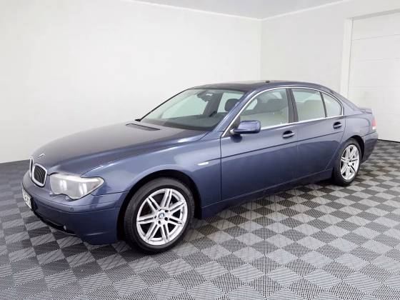 BMW 730