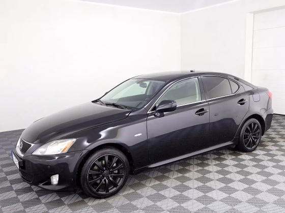 Lexus IS 220