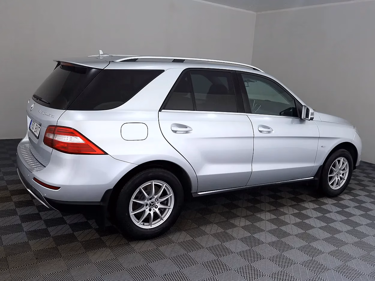 Mercedes-Benz ML 250