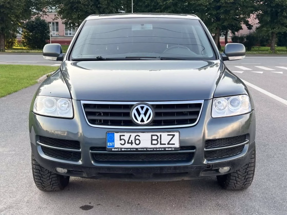 Volkswagen Touareg