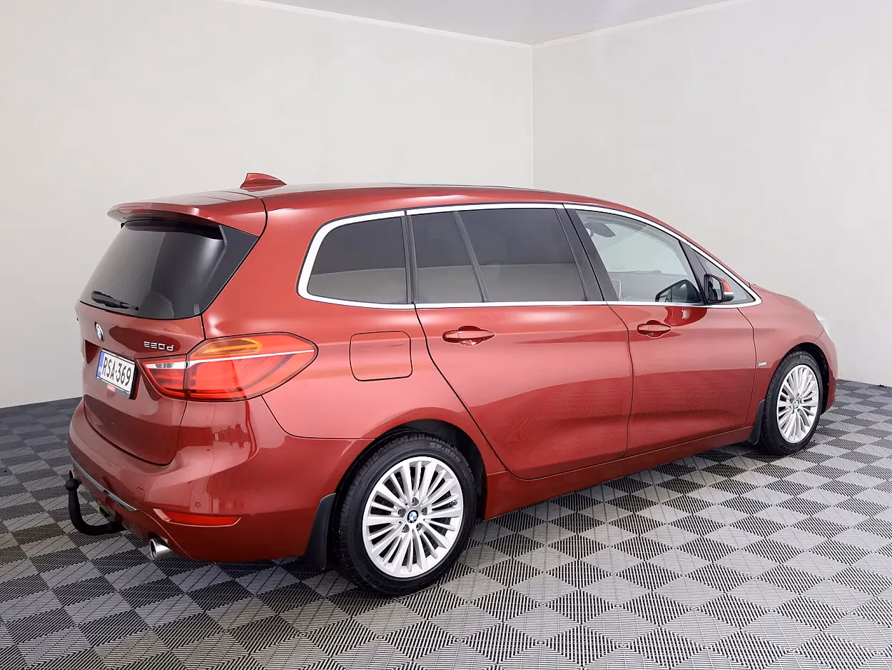 BMW 220