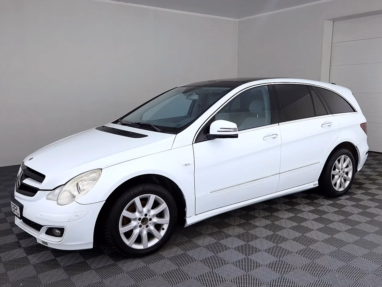 Mercedes-Benz R 320