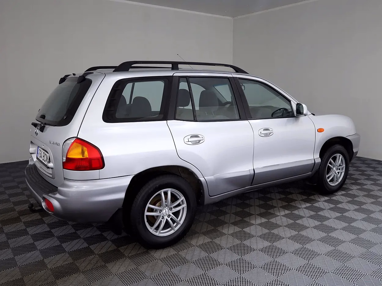 Hyundai SANTA FE