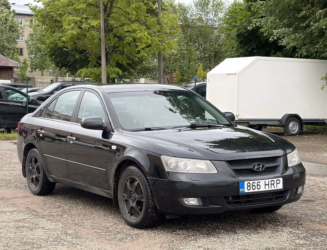 Hyundai SONATA