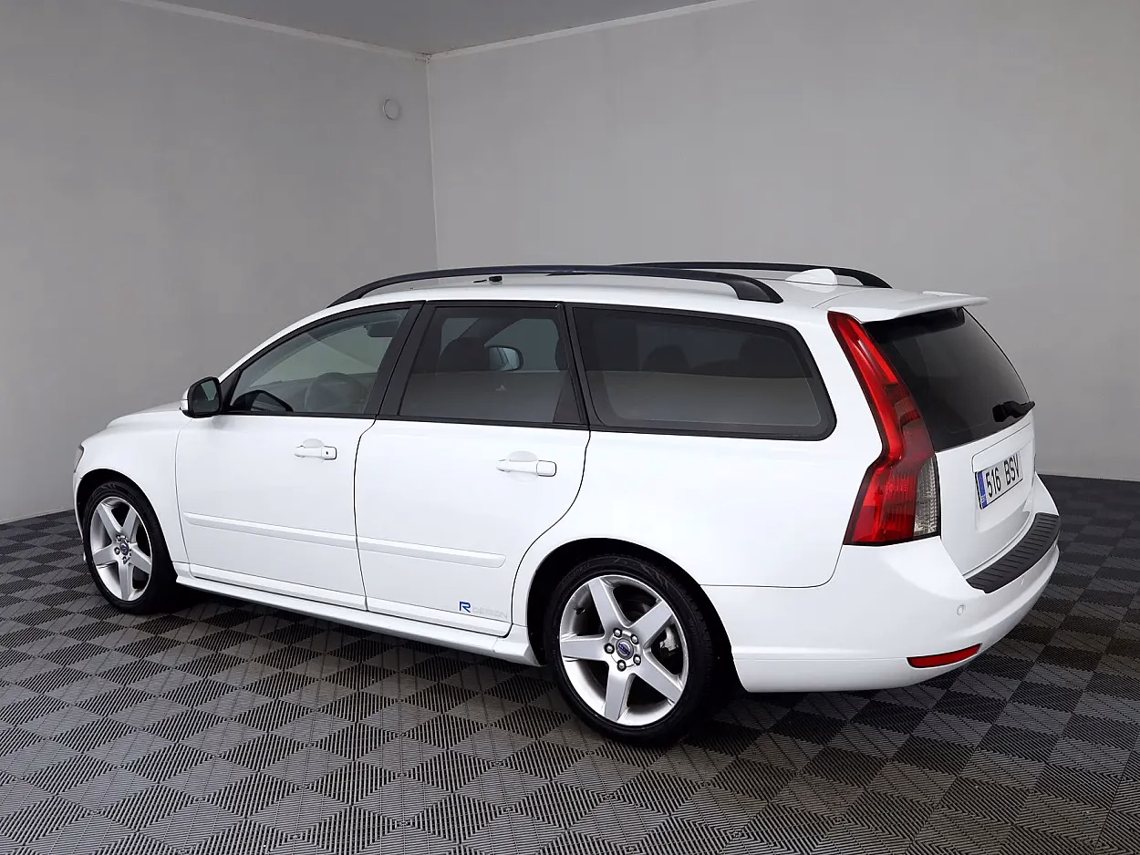 Volvo V50