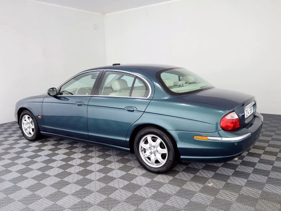 Jaguar S-Type