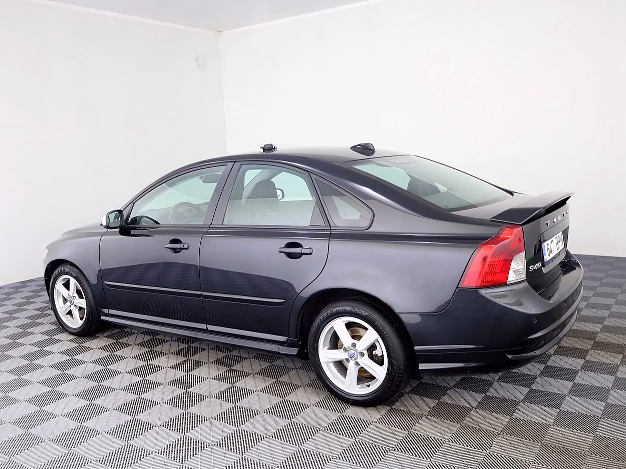 Volvo S40
