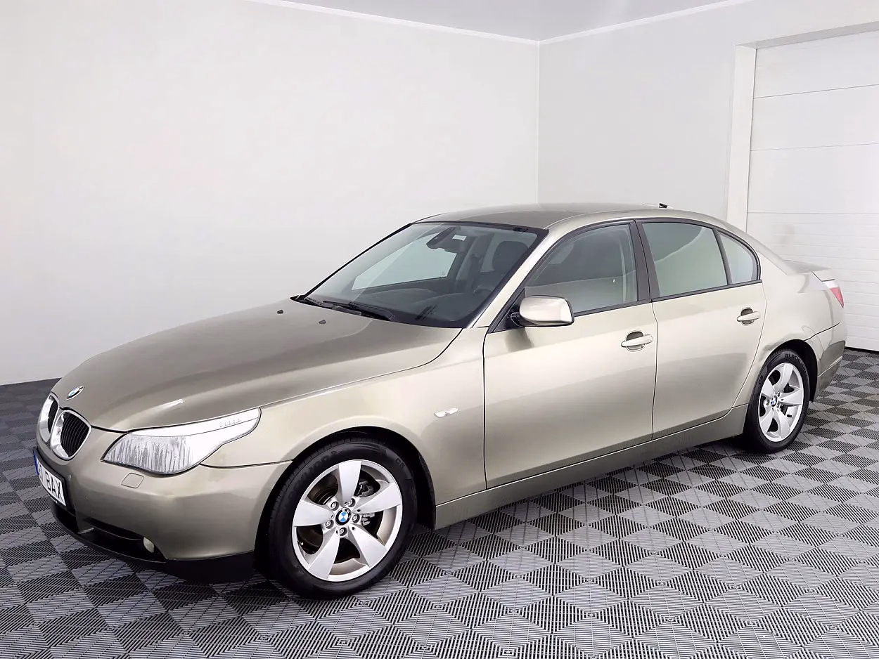 BMW 525