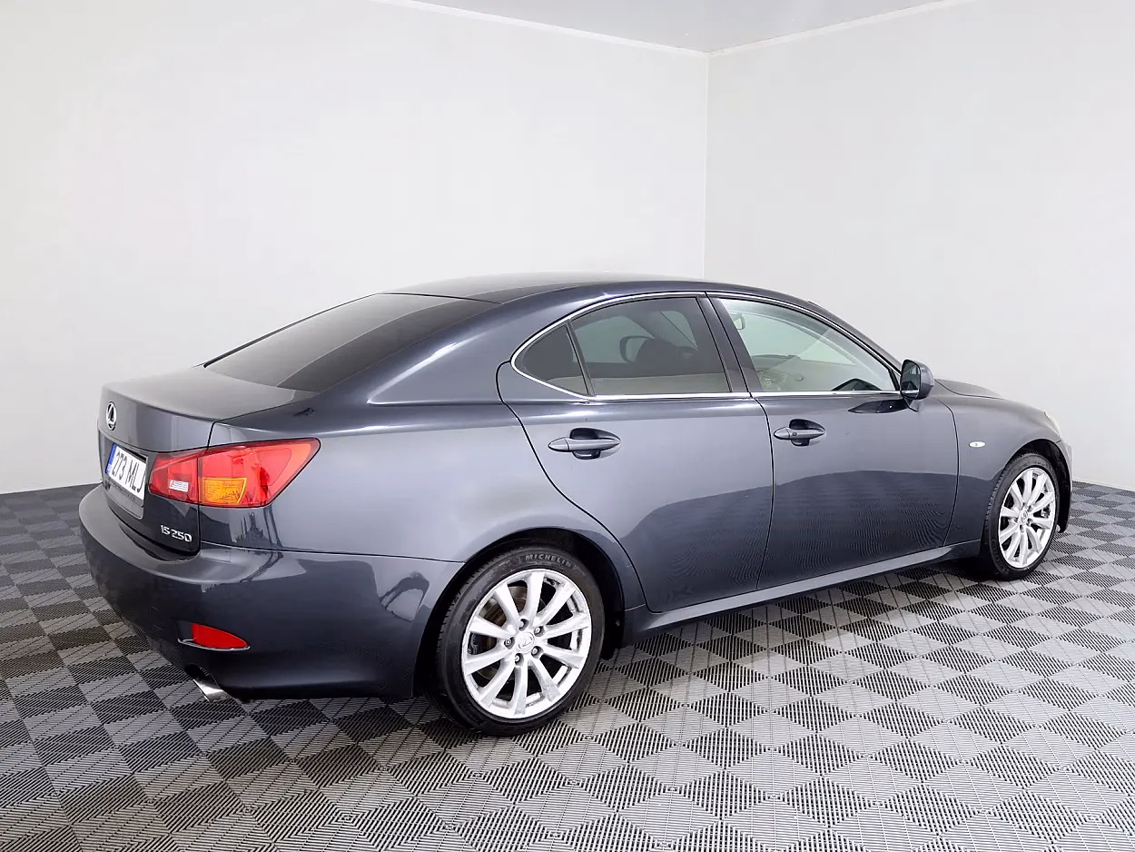 Lexus IS 250