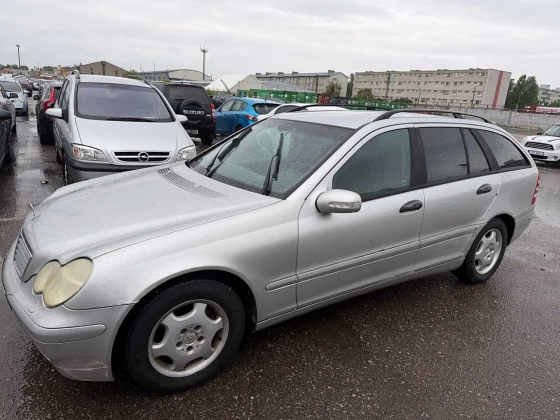 Mercedes-Benz C 180