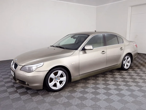 BMW 520