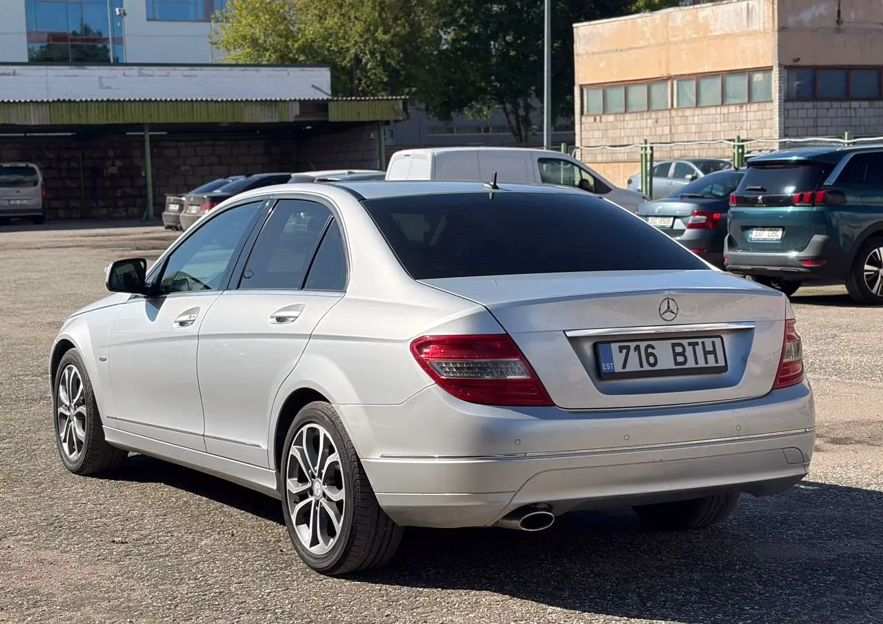 Mercedes-Benz C 220