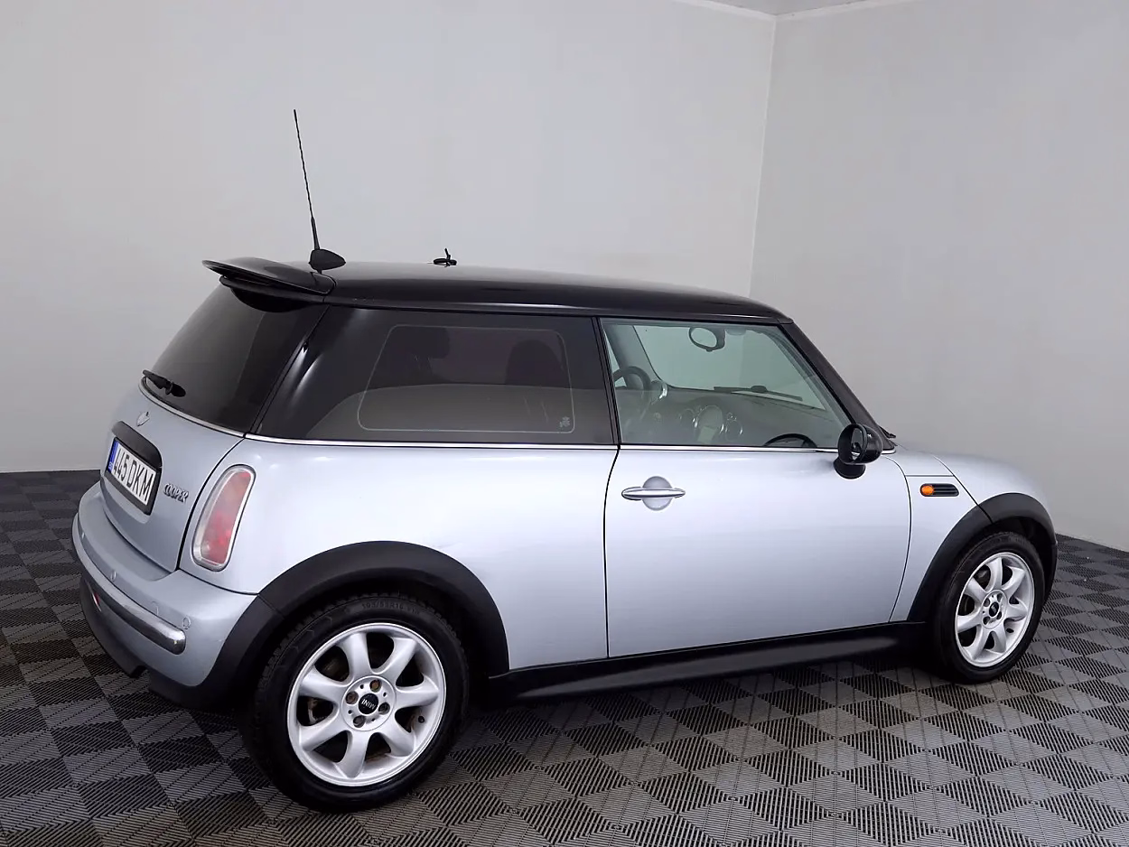 MINI One D