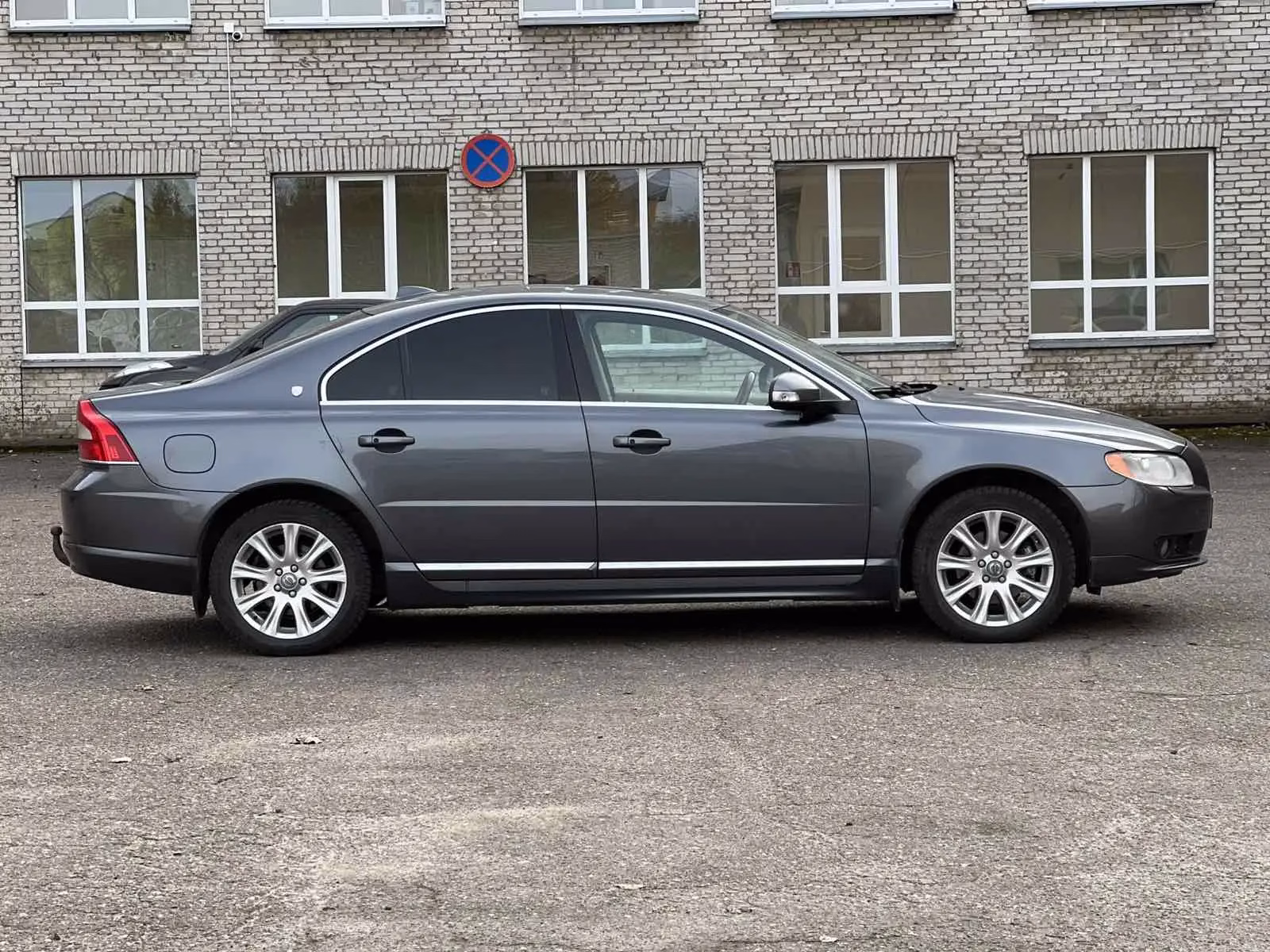 Volvo S80