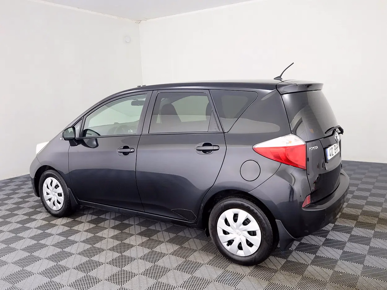 Toyota Verso-S