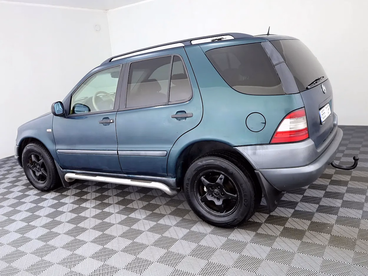 Mercedes-Benz ML 320