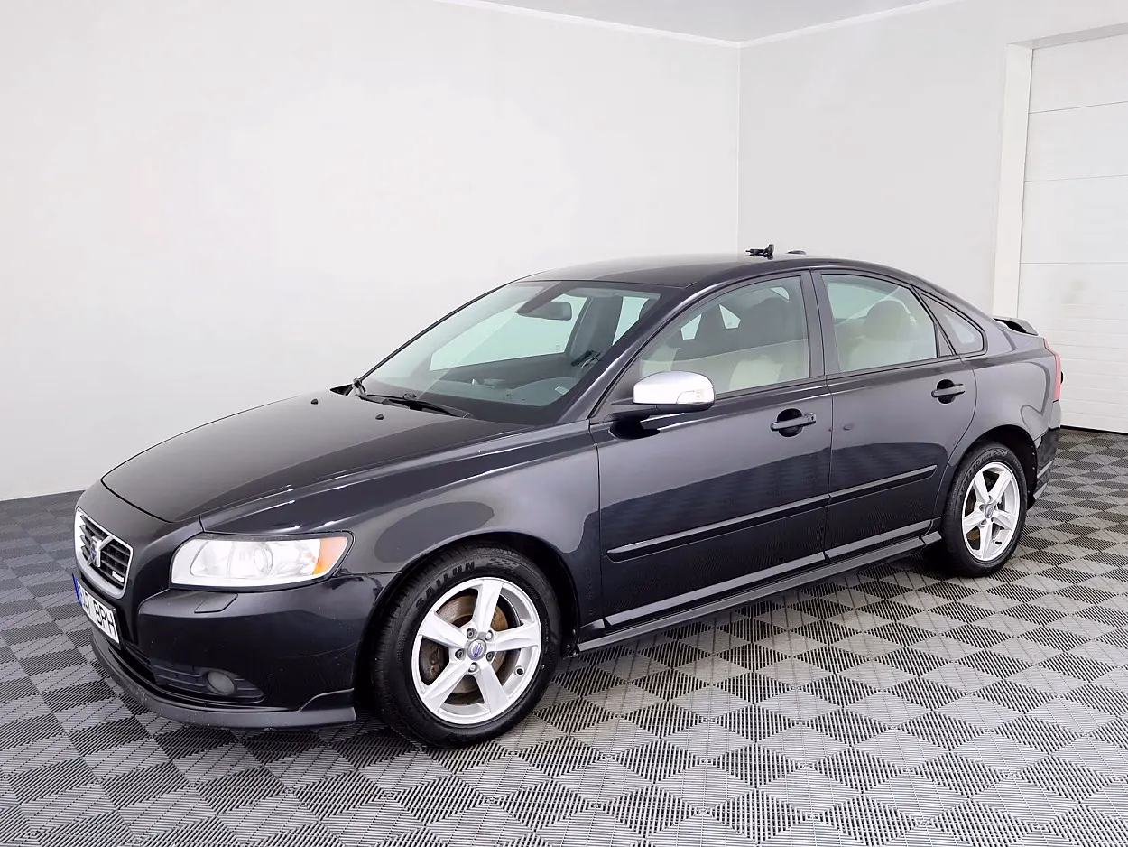 Volvo S40