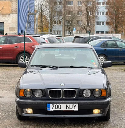 BMW 518