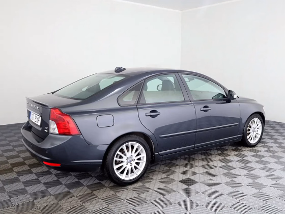 Volvo S40