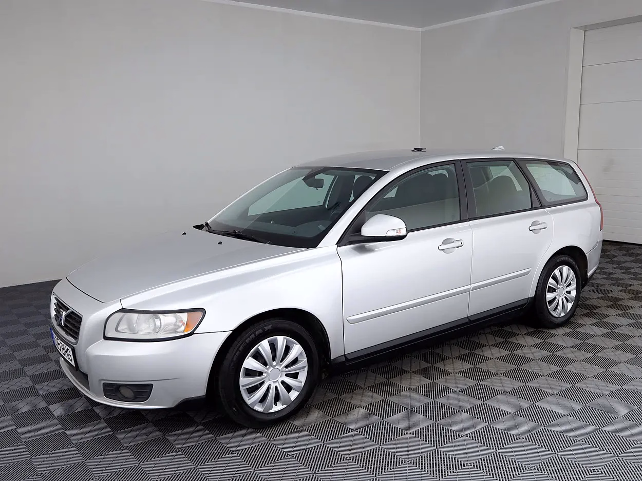 Volvo V50
