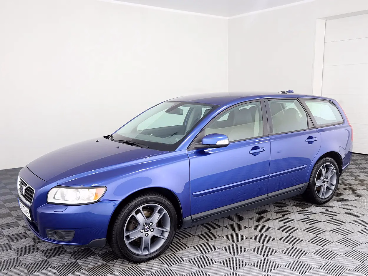 Volvo V50