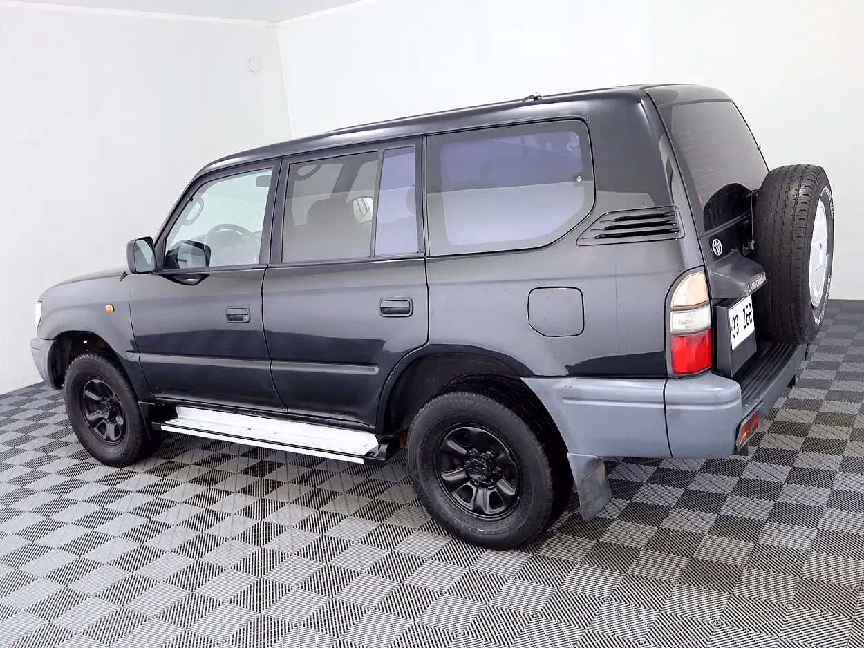Toyota Land Cruiser