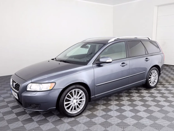 Volvo V50