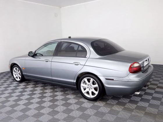 Jaguar S-Type