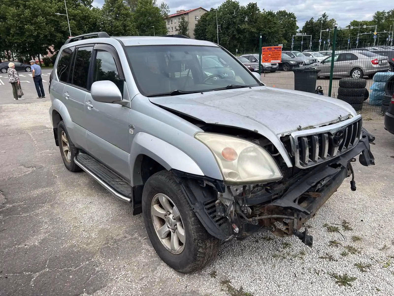 Toyota Land Cruiser
