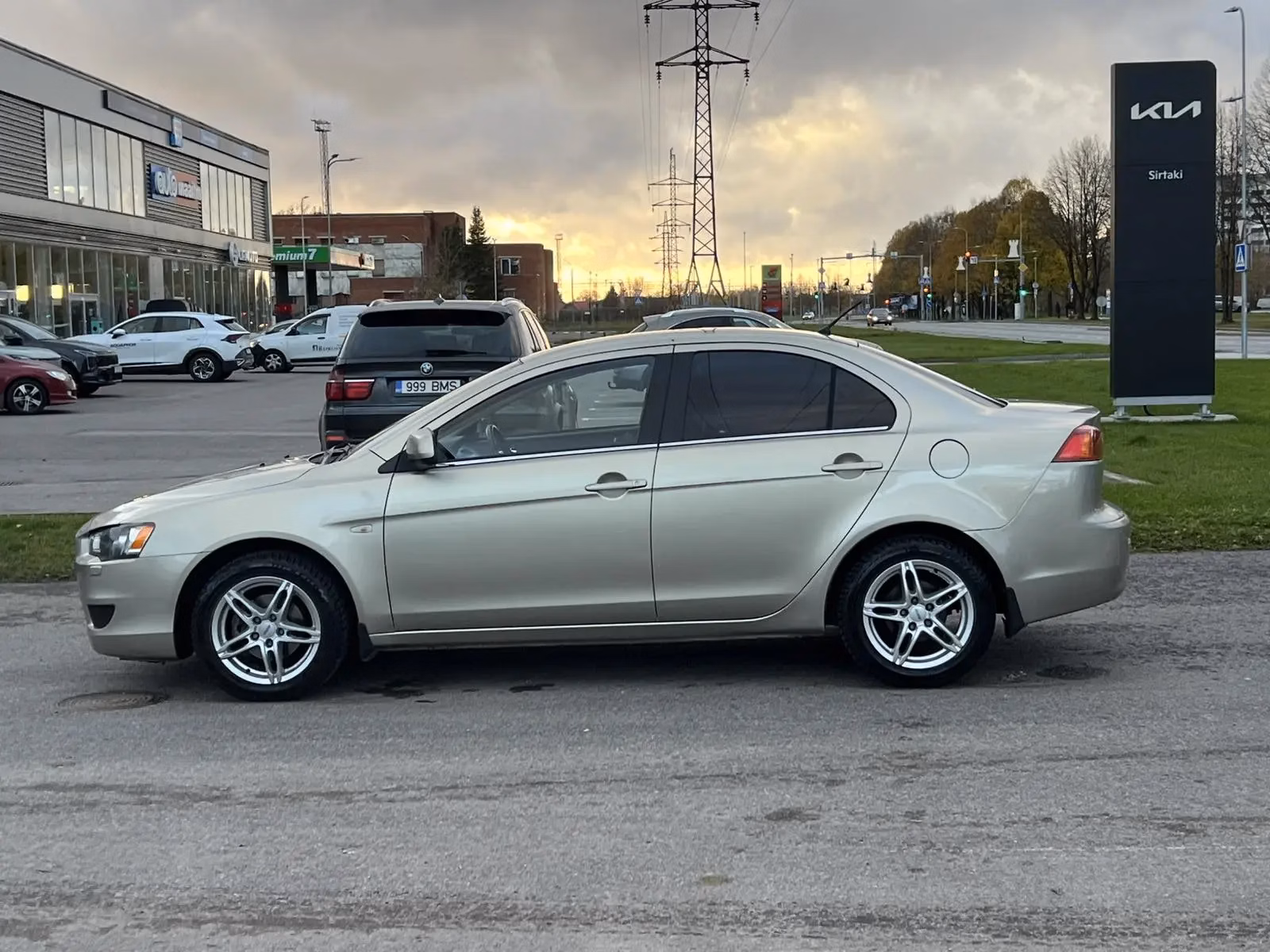 Mitsubishi Lancer