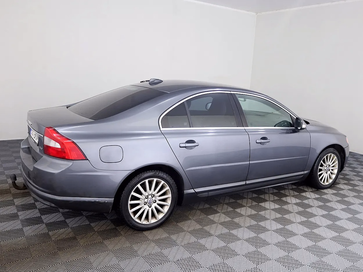 Volvo S80